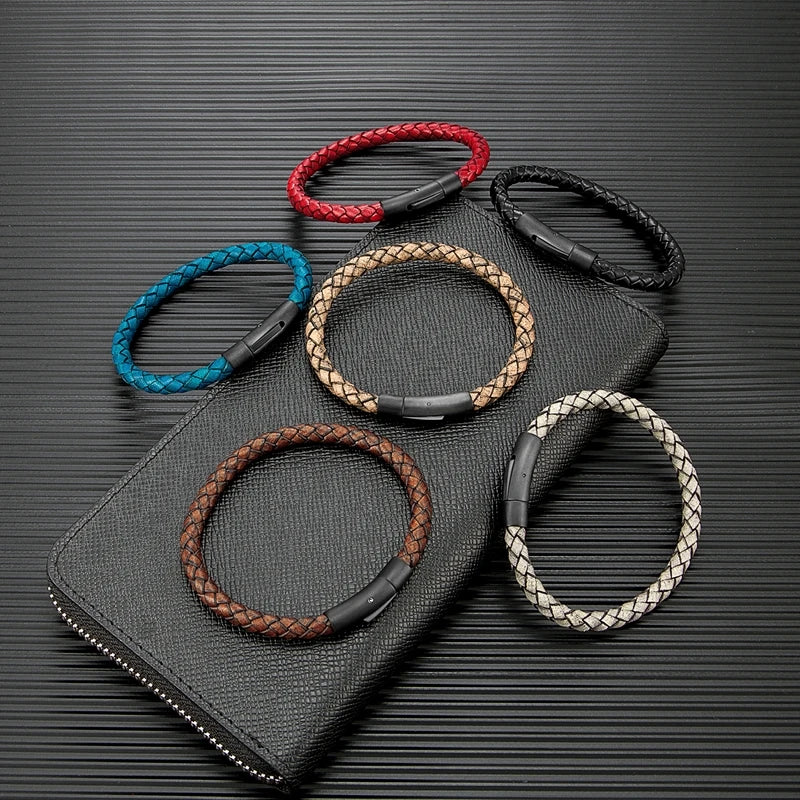 Pulsera de Cuero Trenzado para Hombre – con Hebilla Magnética Negra de Acero Inoxidable