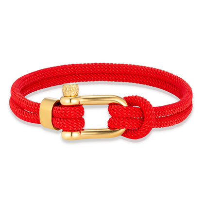 Pulsera de Doble Hebra con Grillete Dorado – Hecha a Mano
