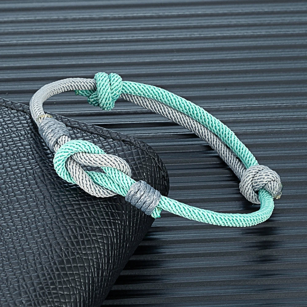Pulsera con Nudo Ajustable Bicolor