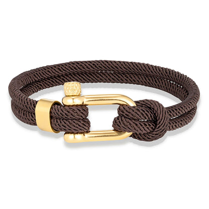 Pulsera de Doble Hebra con Grillete Dorado – Hecha a Mano