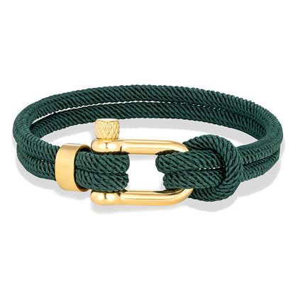 Pulsera de Doble Hebra con Grillete Dorado – Hecha a Mano