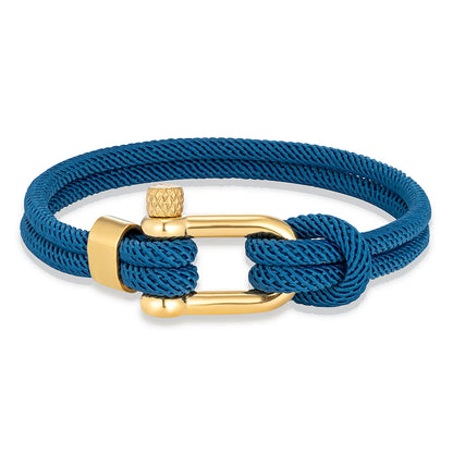 Pulsera de Doble Hebra con Grillete Dorado – Hecha a Mano